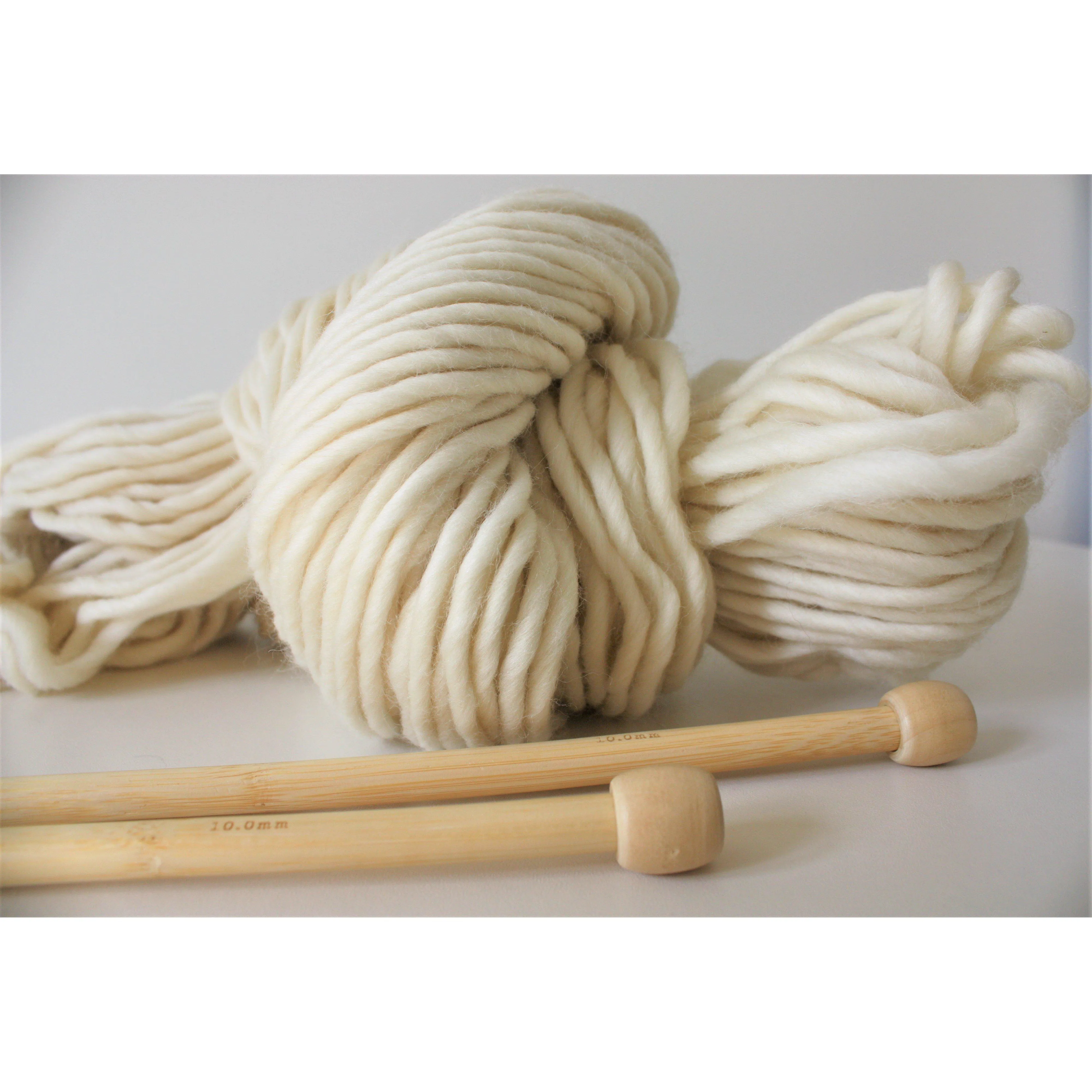 12mm (Size 17) Bamboo Knitting Needles - Perfect For Chunky Knitters