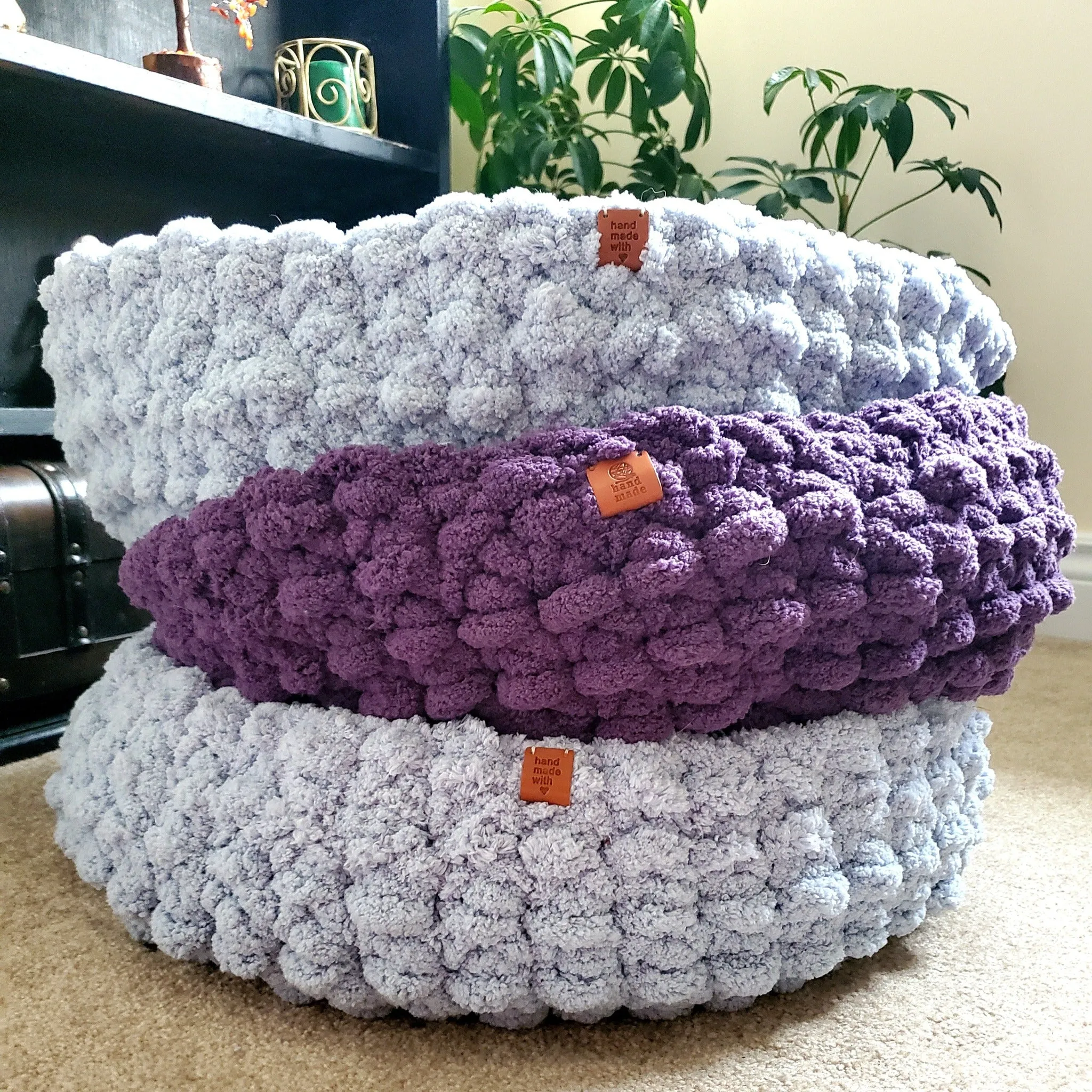 14" Chenille Pet Bed