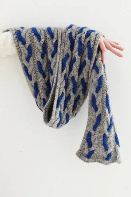 AIR Chunky Twisted Cable Scarf