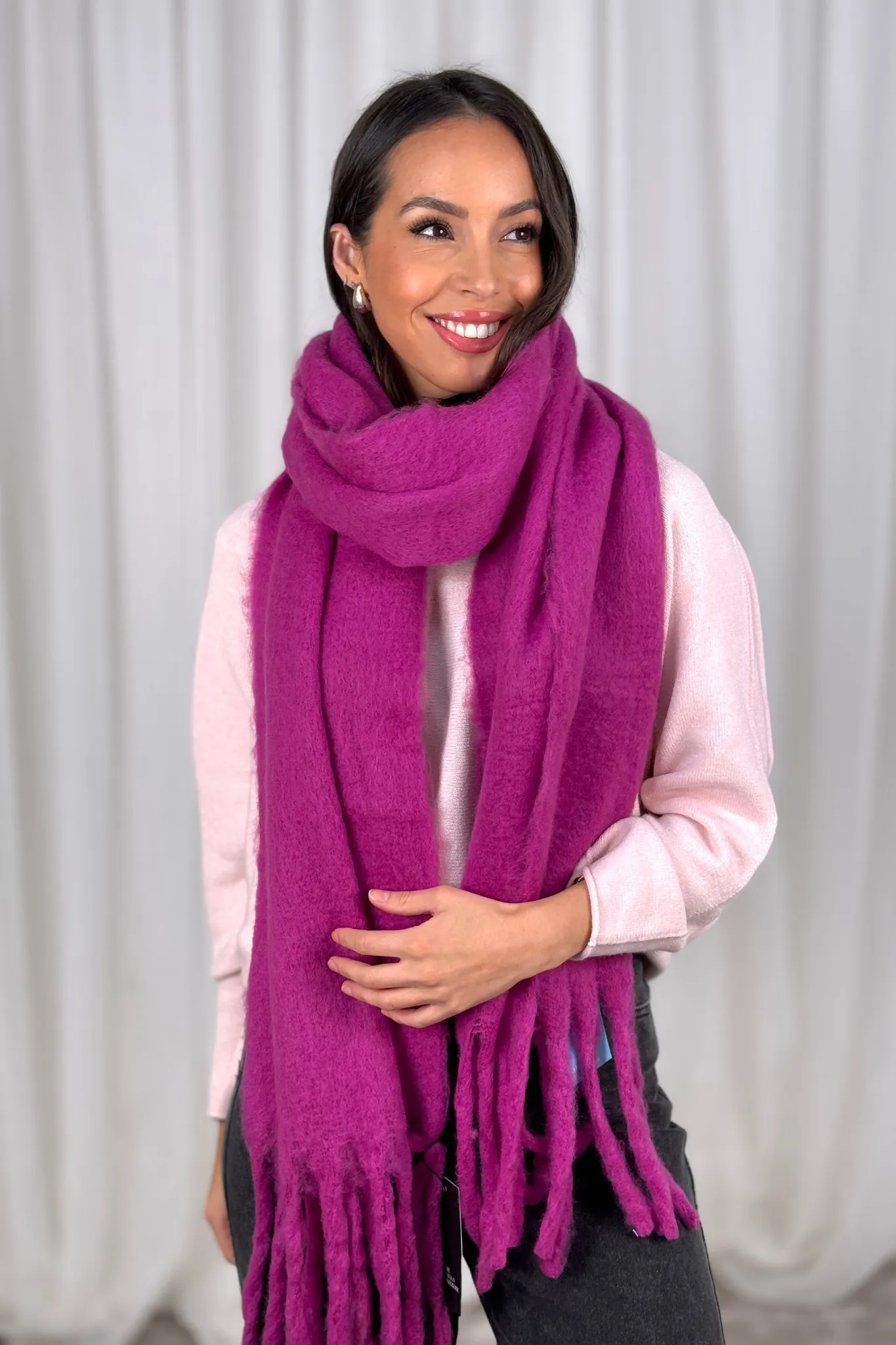 Frankie Tassel Scarf In Magenta