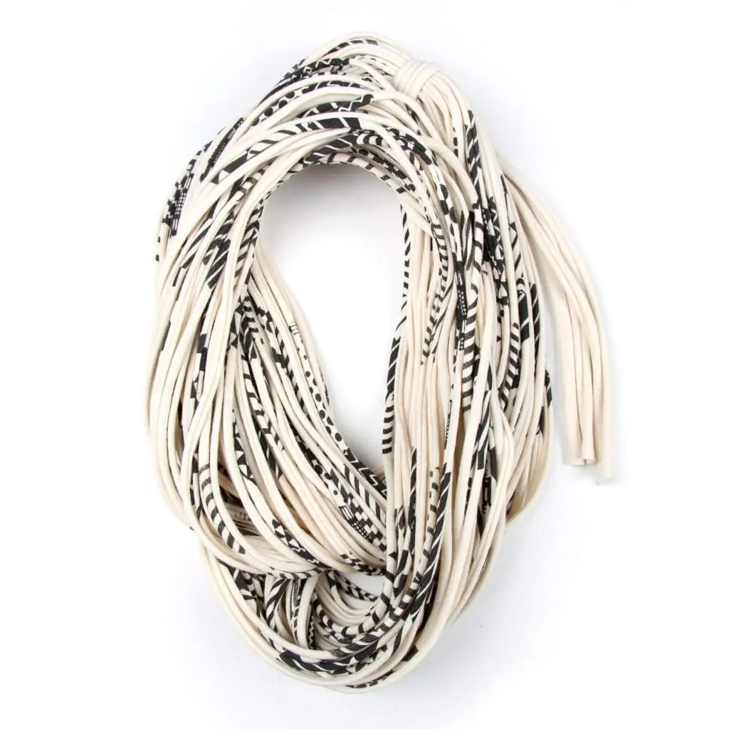 Necklush Chunky Scarf / Cream White Black / Unisex