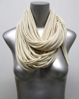 Necklush Chunky Scarf / Cream White / Unisex