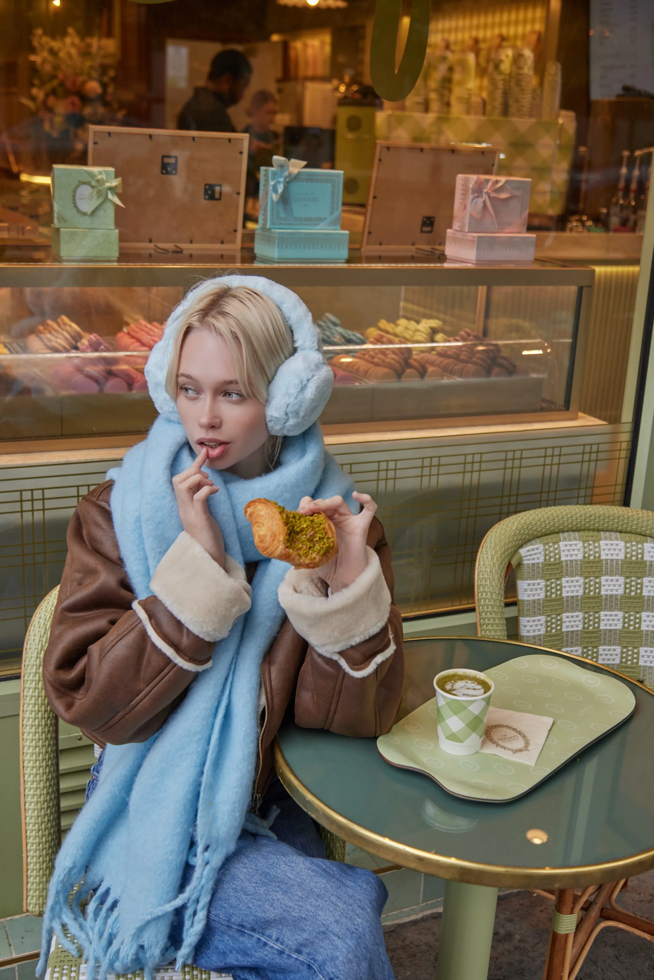 Oversized Chunky Blanket Scarf in Glacial Blue