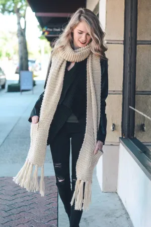 Oversized Two Pocket Tassel Scarf