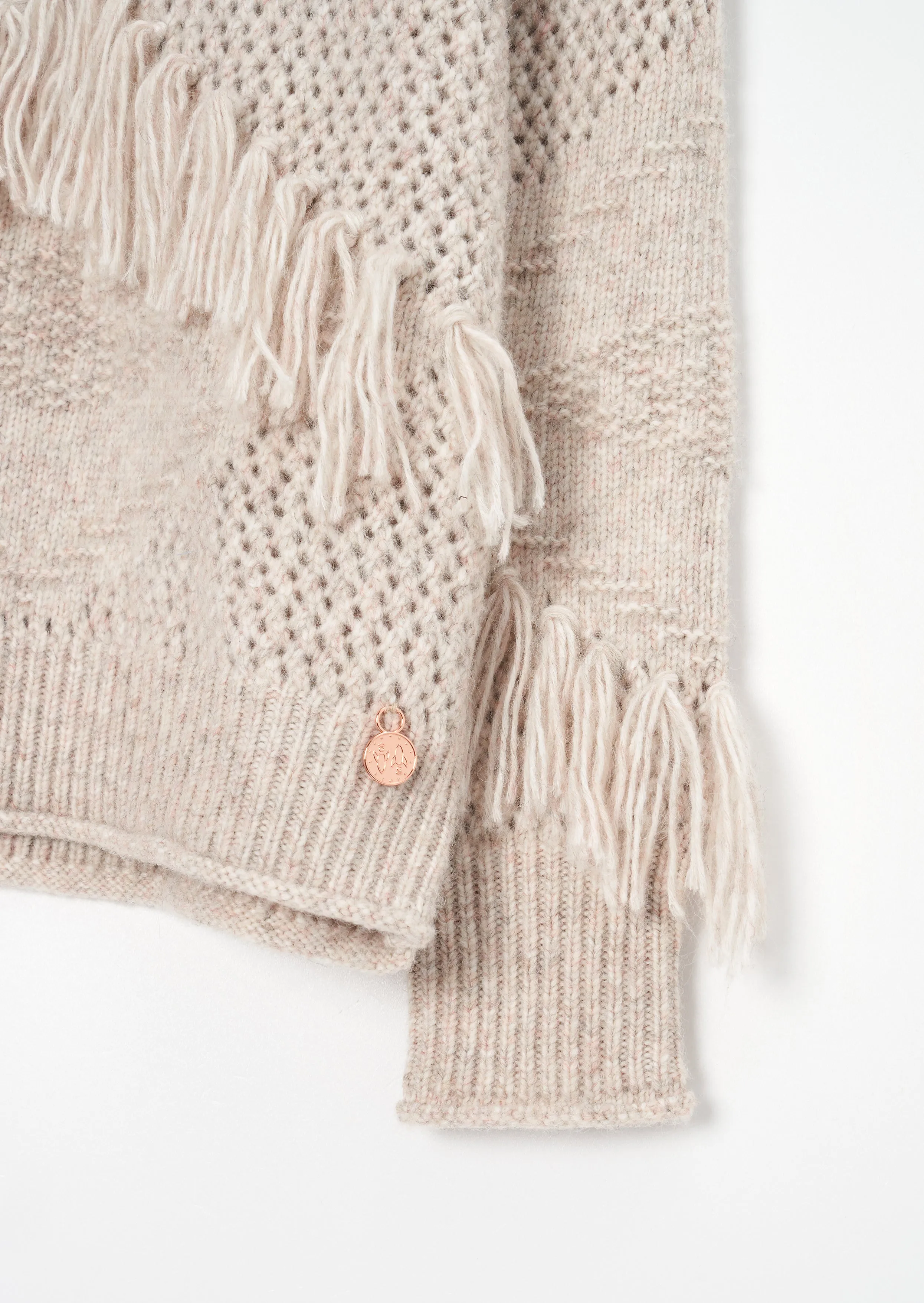 top l/s chunky knit fringes - stone